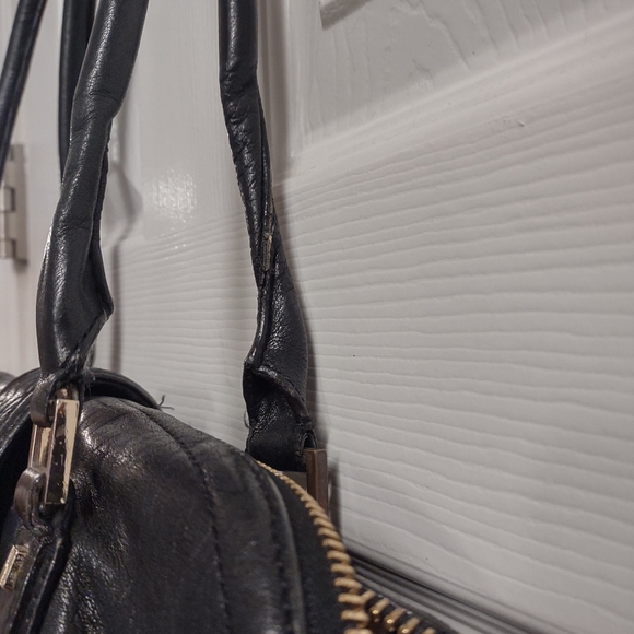 L.A.M.B. - Picture 7 of 16